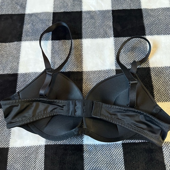 Bra - Picture 2 of 3